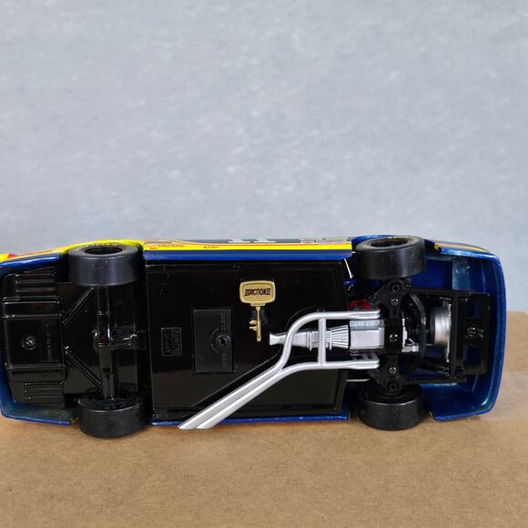 Rare Brett Bodine #11 Lowe's 1995 Thunderbird Diecast Race Car Bank with Key - Picture 8 of 8